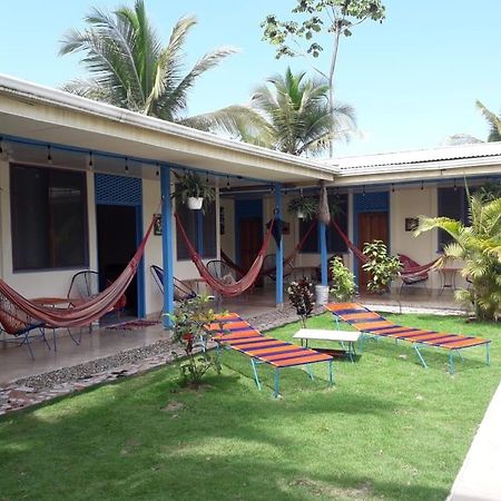 Poshtel Kanwolaba Hotel Puerto Viejo de Talamanca Buitenkant foto